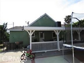 20551 Saticoy Street, Winnetka (los Angeles) CA 91306