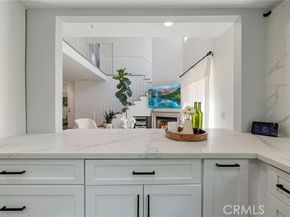 14300 Terra Bella Street 100, Panorama City (los Angeles) CA 91402