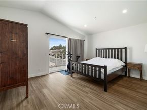 14300 Terra Bella Street 100, Panorama City (los Angeles) CA 91402