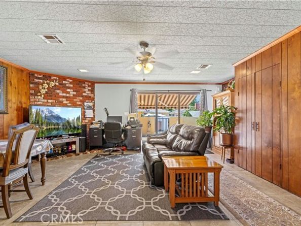 7463 Mason Avenue, Winnetka (los Angeles) CA 91306
