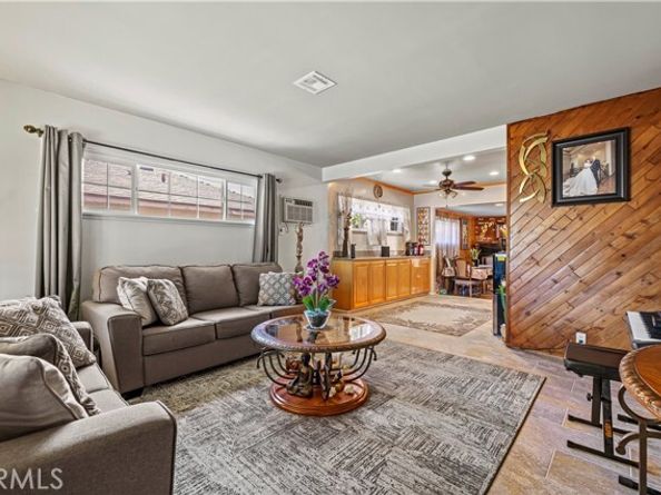 7463 Mason Avenue, Winnetka (los Angeles) CA 91306