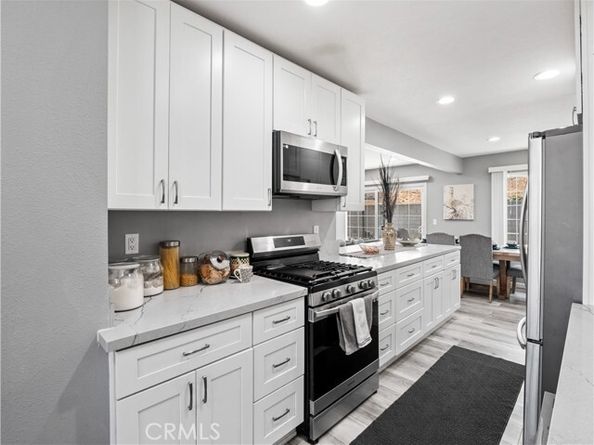 12326 Glamis Street, Pacoima (los Angeles) CA 91331