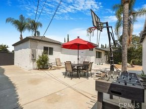 18352 Bessemer Street, Tarzana (los Angeles) CA 91335