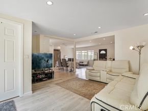 18352 Bessemer Street, Tarzana (los Angeles) CA 91335