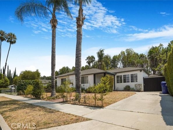 18352 Bessemer Street, Tarzana (los Angeles) CA 91335