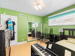 15354 Leadwell Street, Van Nuys (los Angeles) CA 91406