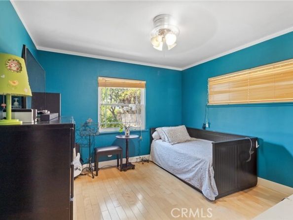 15354 Leadwell Street, Van Nuys (los Angeles) CA 91406