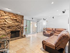 15354 Leadwell Street, Van Nuys (los Angeles) CA 91406