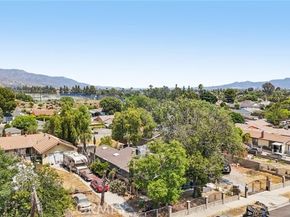 8040 Troost Avenue, North Hollywood (los Angeles) CA 91605