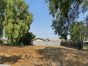 8040 Troost Avenue, North Hollywood (los Angeles) CA 91605