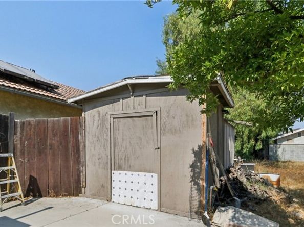 8040 Troost Avenue, North Hollywood (los Angeles) CA 91605