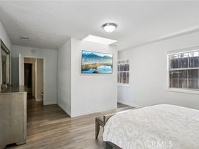 8040 Troost Avenue, North Hollywood (los Angeles) CA 91605