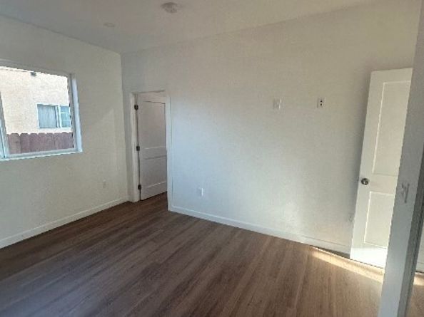 12929 Van Nuys Boulevard, Pacoima (los Angeles) CA 91331