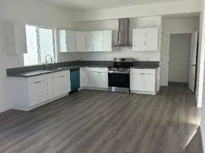 12929 Van Nuys Boulevard, Pacoima (los Angeles) CA 91331