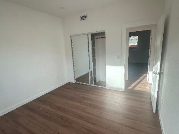 12929 Van Nuys Boulevard, Pacoima (los Angeles) CA 91331