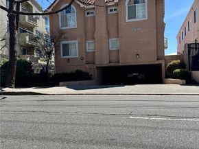 21820 SATICOY Street A, Canoga Park (los Angeles) CA 91304