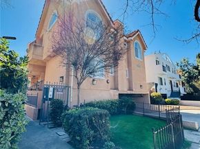 21820 SATICOY Street A, Canoga Park (los Angeles) CA 91304