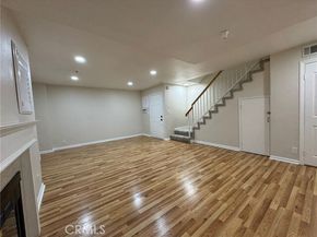 21820 SATICOY Street A, Canoga Park (los Angeles) CA 91304