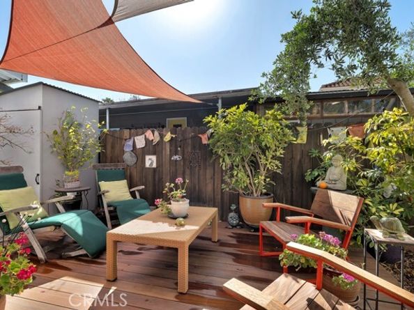 171 Comanche, Topanga (los Angeles) CA 90290