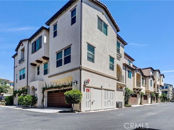 108 High Meadow, Lake Forest (el Toro) CA 92610