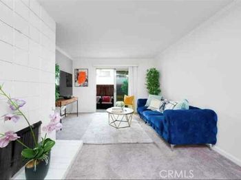 23617 Golden Springs