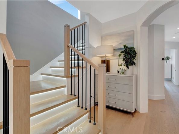 221 Carnation Avenue, Corona Del Mar (newport Beach) CA 92625