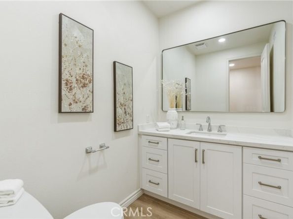 20 Meadow Wood Drive, Laguna Hills CA 92679