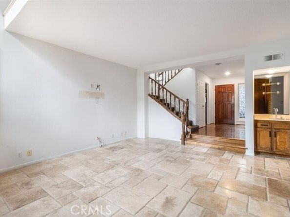 480 Kakkis Drive 103, Long Beach CA 90803