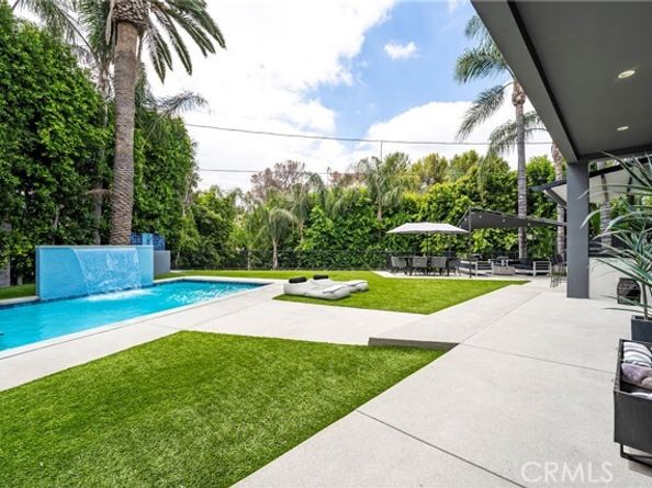 4706 Katherine Avenue, Sherman Oaks CA 91423