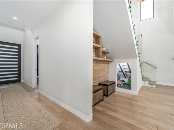 4706 Katherine Avenue, Sherman Oaks CA 91423