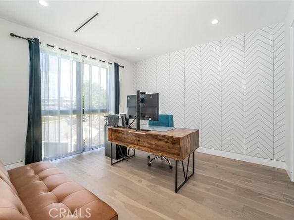 4706 Katherine Avenue, Sherman Oaks CA 91423