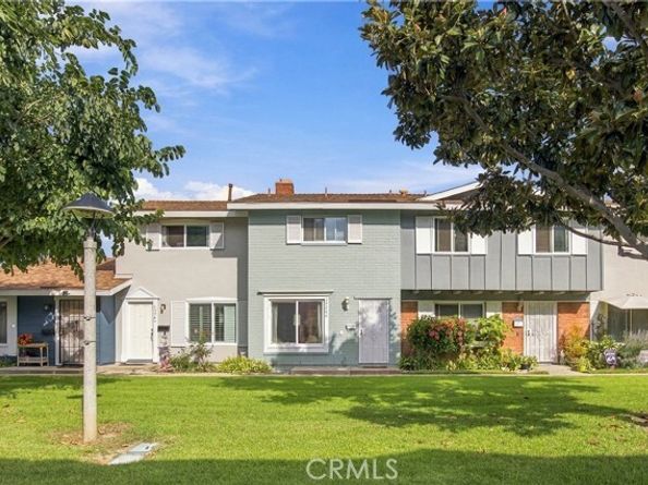 19746 Kingswood, Huntington Beach CA 92646