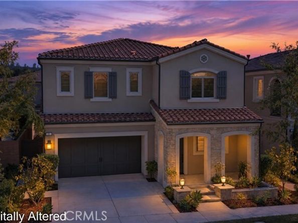66 Royal Pne, Irvine CA 92602