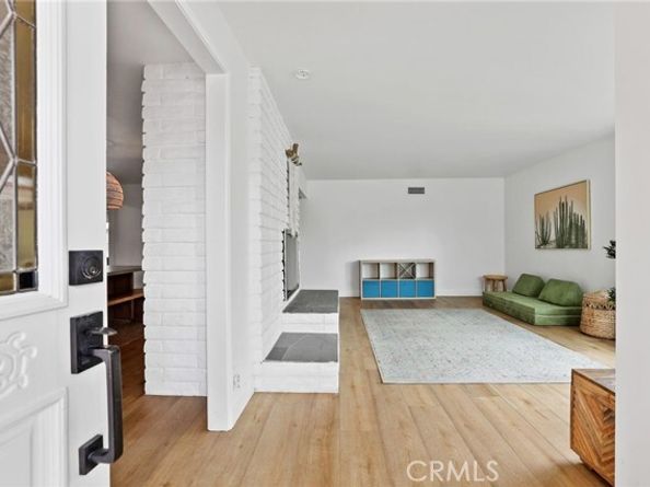 2284 Redlands, Newport Beach CA 92660