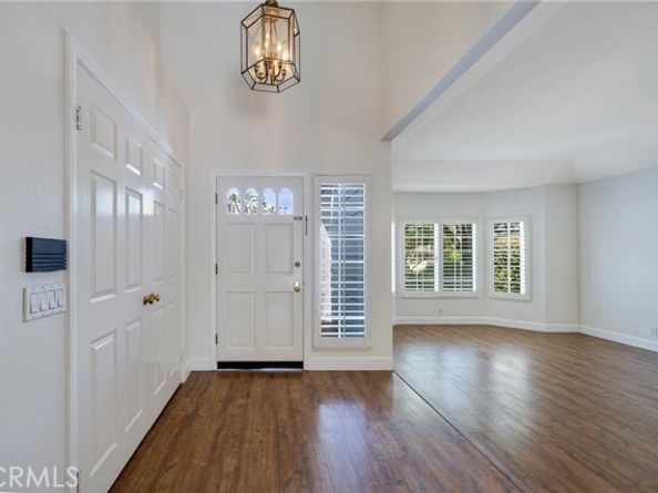 24004 Arminta Street, West Hills (los Angeles) CA 91304