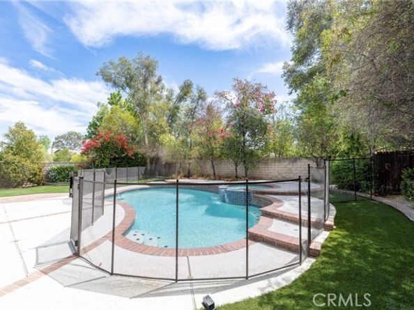 24004 Arminta Street, West Hills (los Angeles) CA 91304