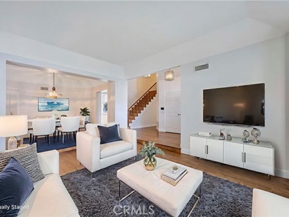 24004 Arminta Street, West Hills (los Angeles) CA 91304