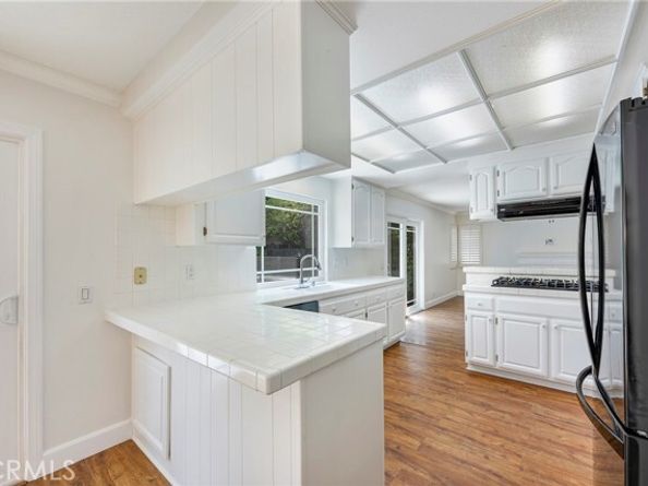 24004 Arminta Street, West Hills (los Angeles) CA 91304