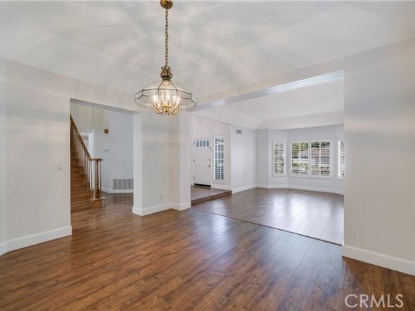 24004 Arminta Street, West Hills (los Angeles) CA 91304
