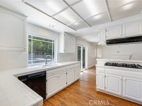 24004 Arminta Street, West Hills (los Angeles) CA 91304