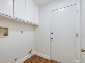 24004 Arminta Street, West Hills (los Angeles) CA 91304