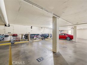 372 Carroll Park 305, Long Beach CA 90814
