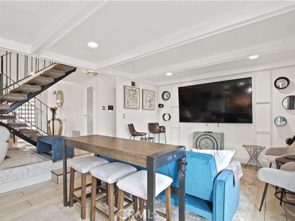 1107 Woodbury Drive, Harbor City (los Angeles) CA 90710