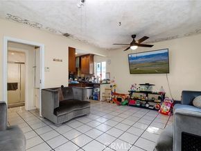 7545 White Oak Avenue, Reseda (los Angeles) CA 91335
