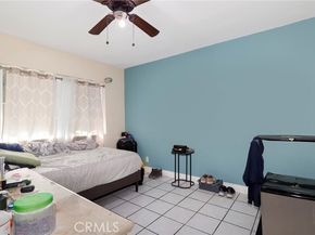 7545 White Oak Avenue, Reseda (los Angeles) CA 91335