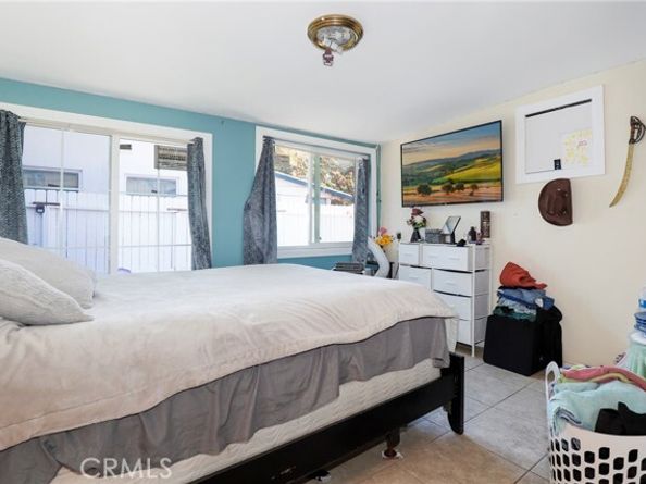 7545 White Oak Avenue, Reseda (los Angeles) CA 91335