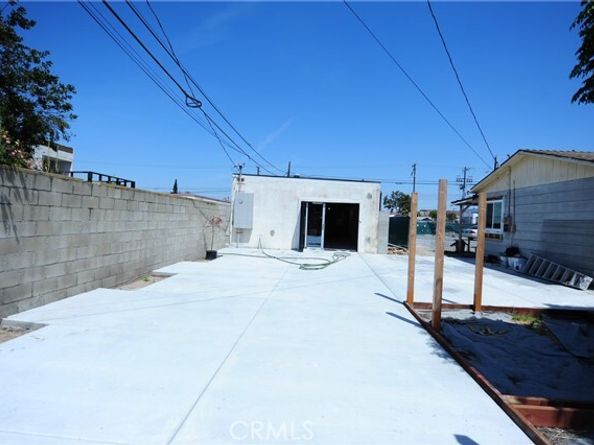 4518 W 1st Street, Santa Ana CA 92703