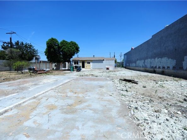 4518 W 1st Street, Santa Ana CA 92703