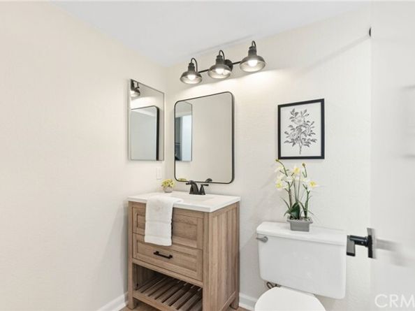 20702 El Toro 90, Lake Forest (el Toro) CA 92630