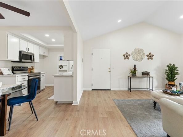 20702 El Toro 90, Lake Forest (el Toro) CA 92630